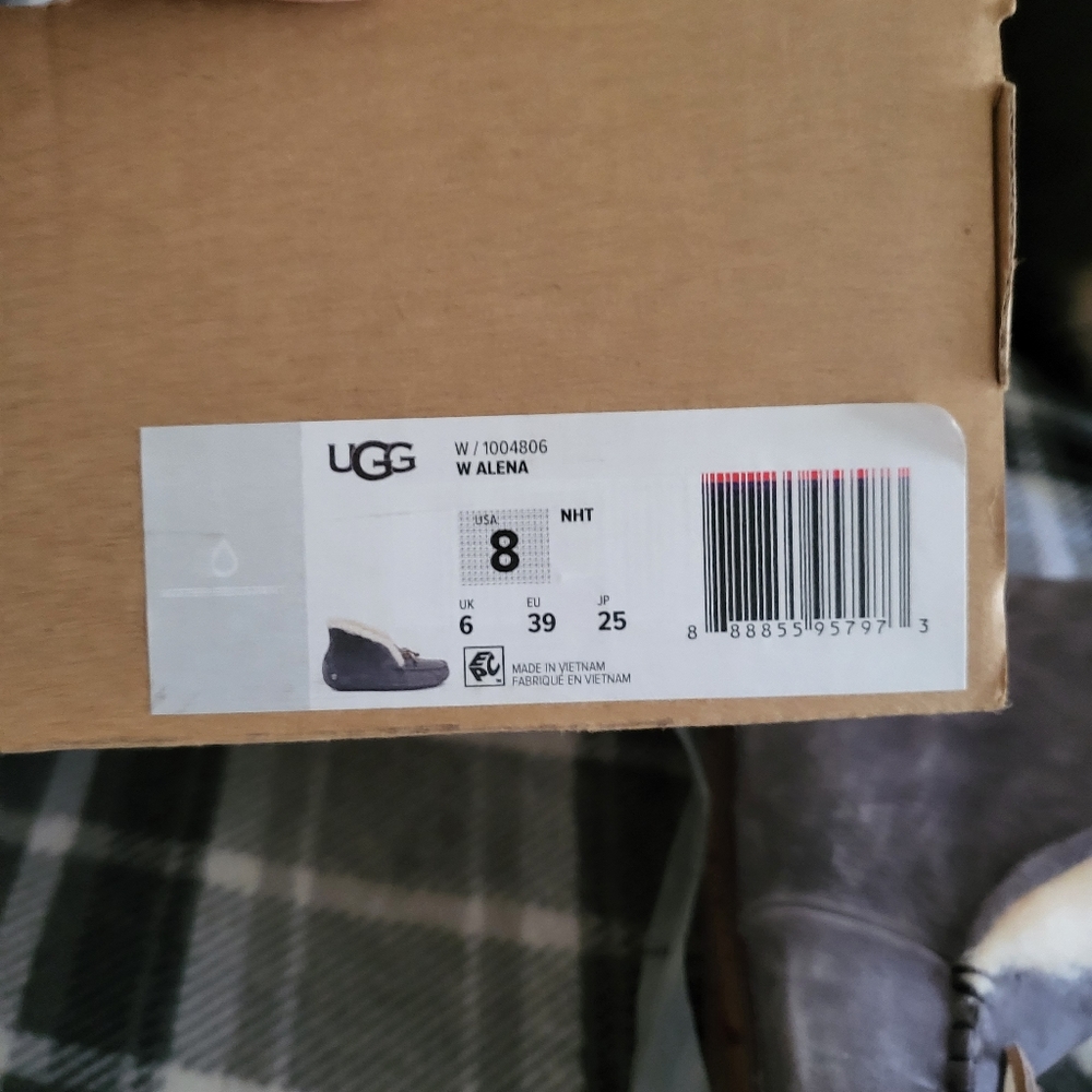Ugg Alena size 8 grey